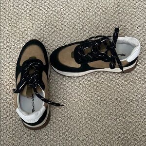 Black and Tan Sneakers by madewell